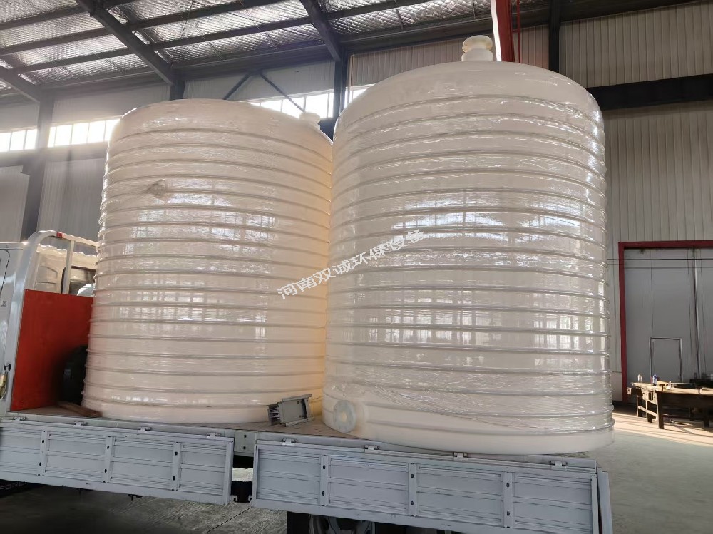 2025.11.25-礫維（新鄉(xiāng)）紡織有限公司聚乙烯儲(chǔ)罐、PE儲(chǔ)罐發(fā)貨